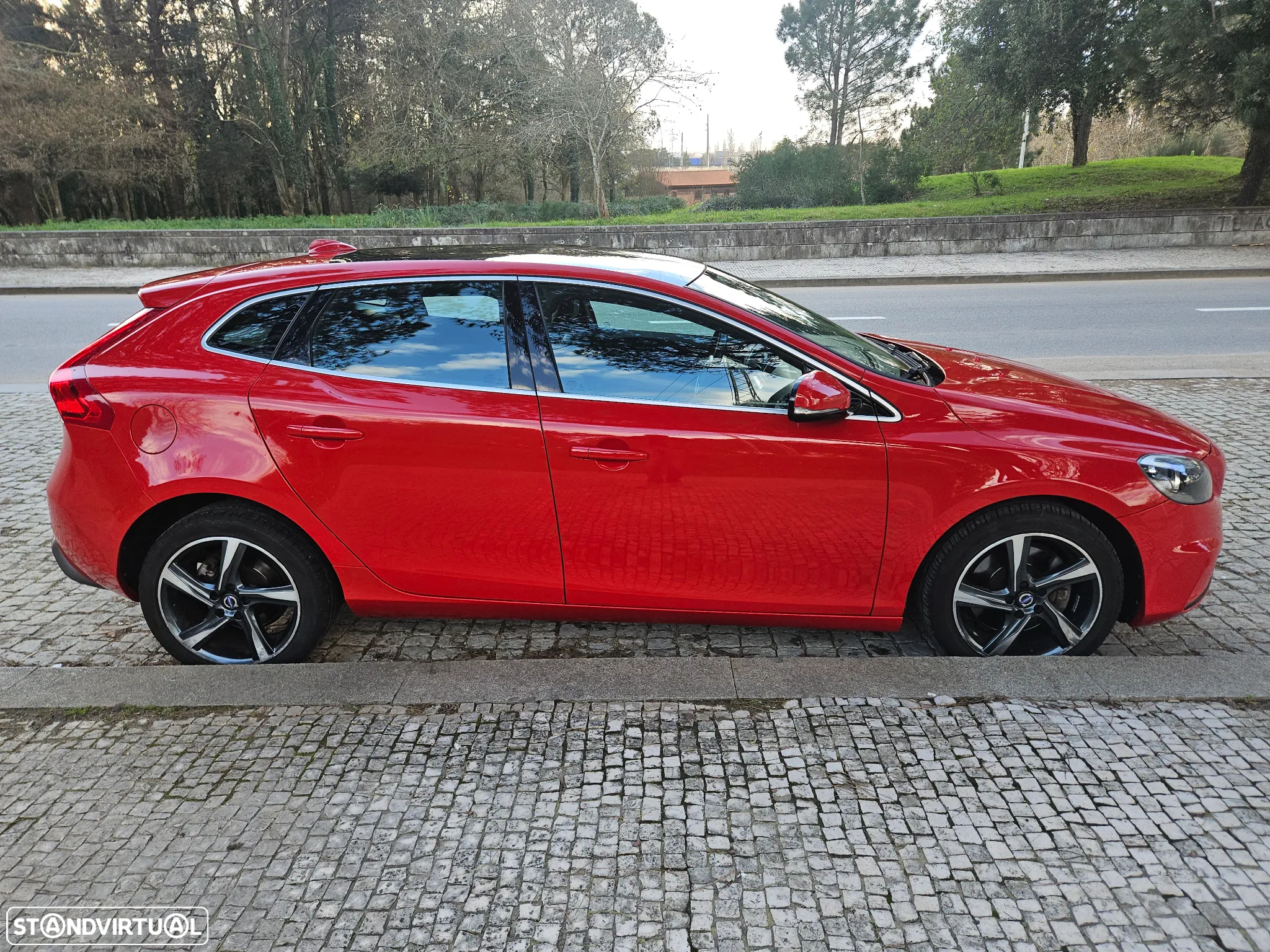 Volvo V40 2.0 D4 R-Design - 7