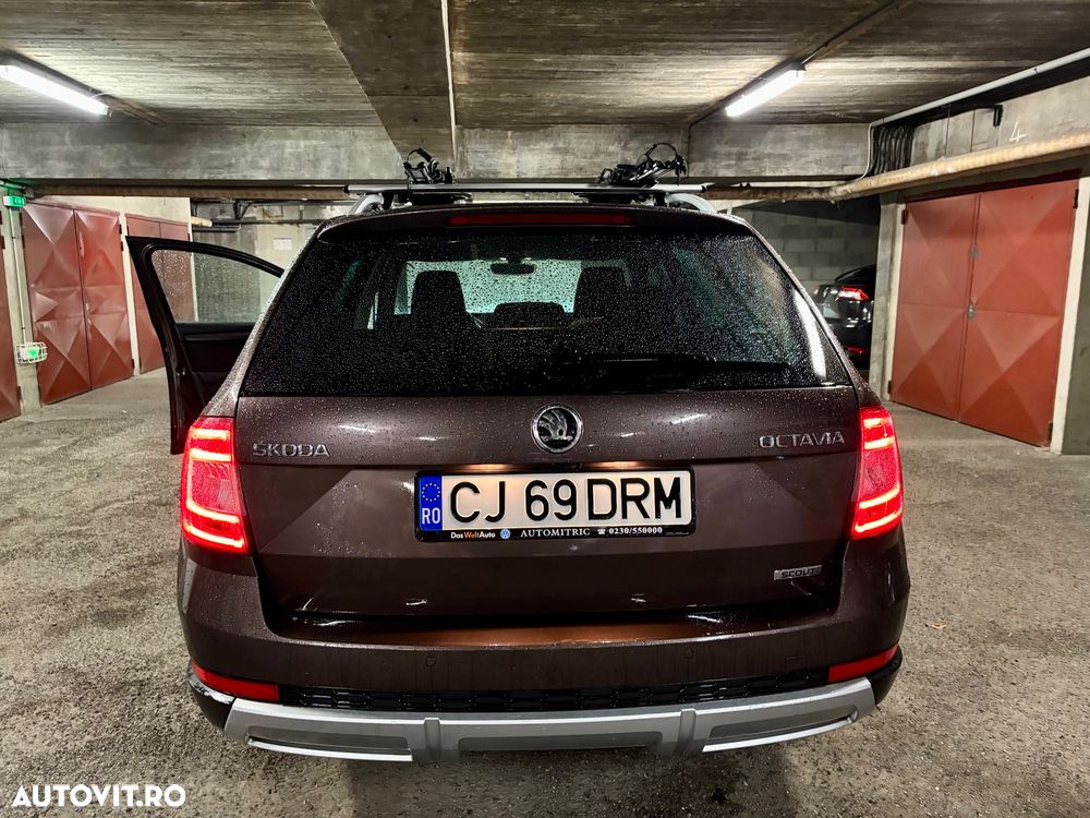 Skoda Octavia Combi Diesel 2.0 TDI 4X4 DSG Scout - 9