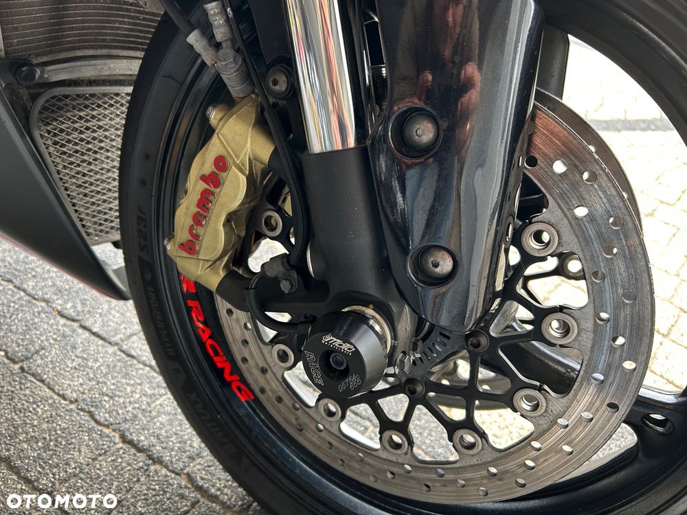 Suzuki GSX-R - 24