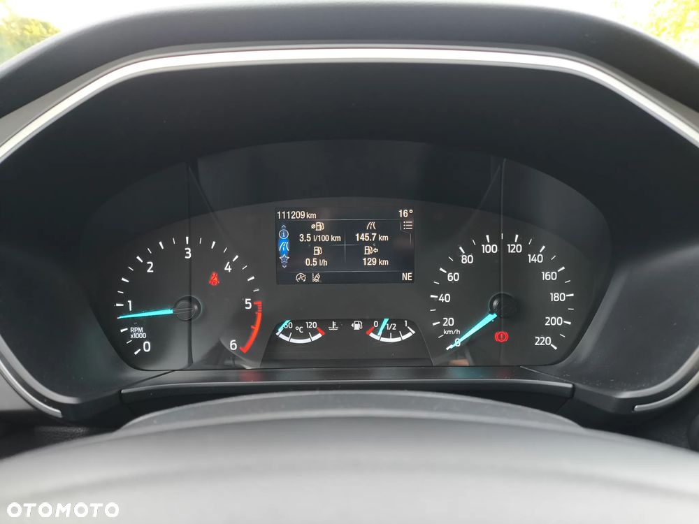 Ford Kuga - 31