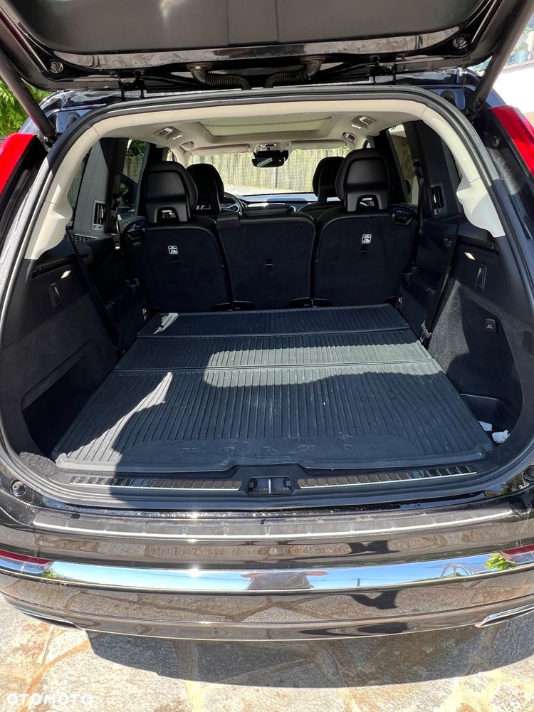 Volvo XC 90 - 8