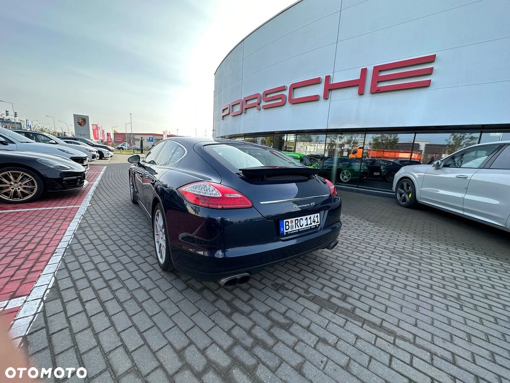Porsche Panamera 4S - 14