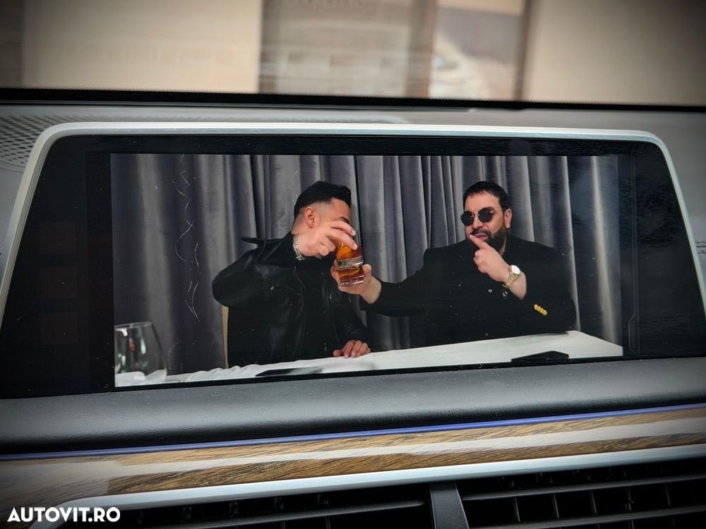 BMW Seria 7 730d xDrive - 14