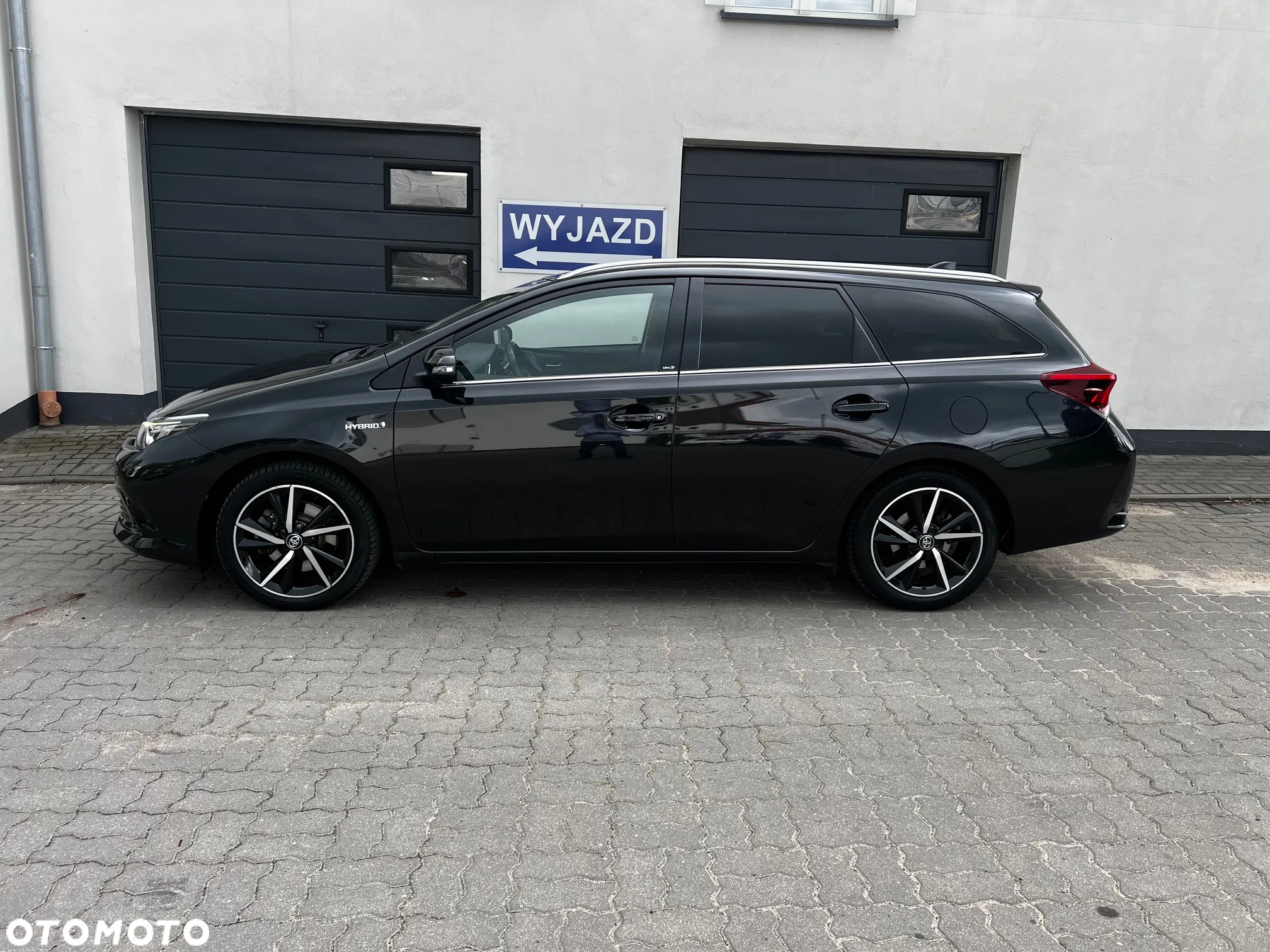 Toyota Auris 1.8 VVT-i Hybrid Automatik Touring Sports Edition S+ - 4
