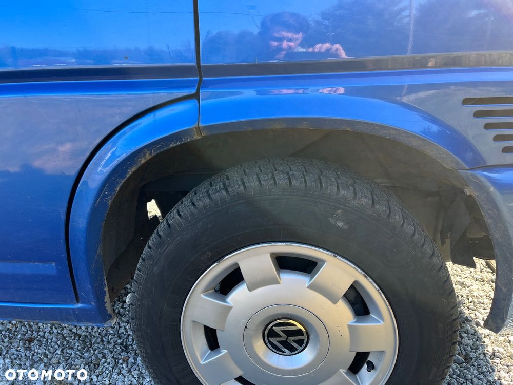 Volkswagen Multivan - 24