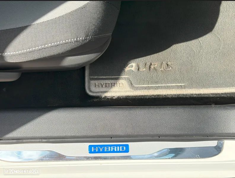Toyota Auris 1.8 HSD Comfort+P.Sport - 16