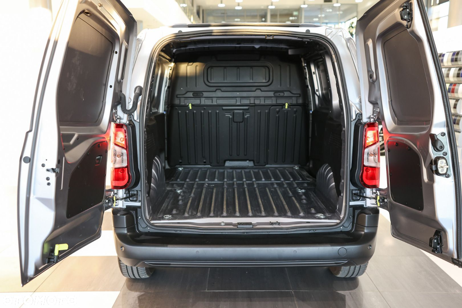 Toyota PROACE CITY - 31