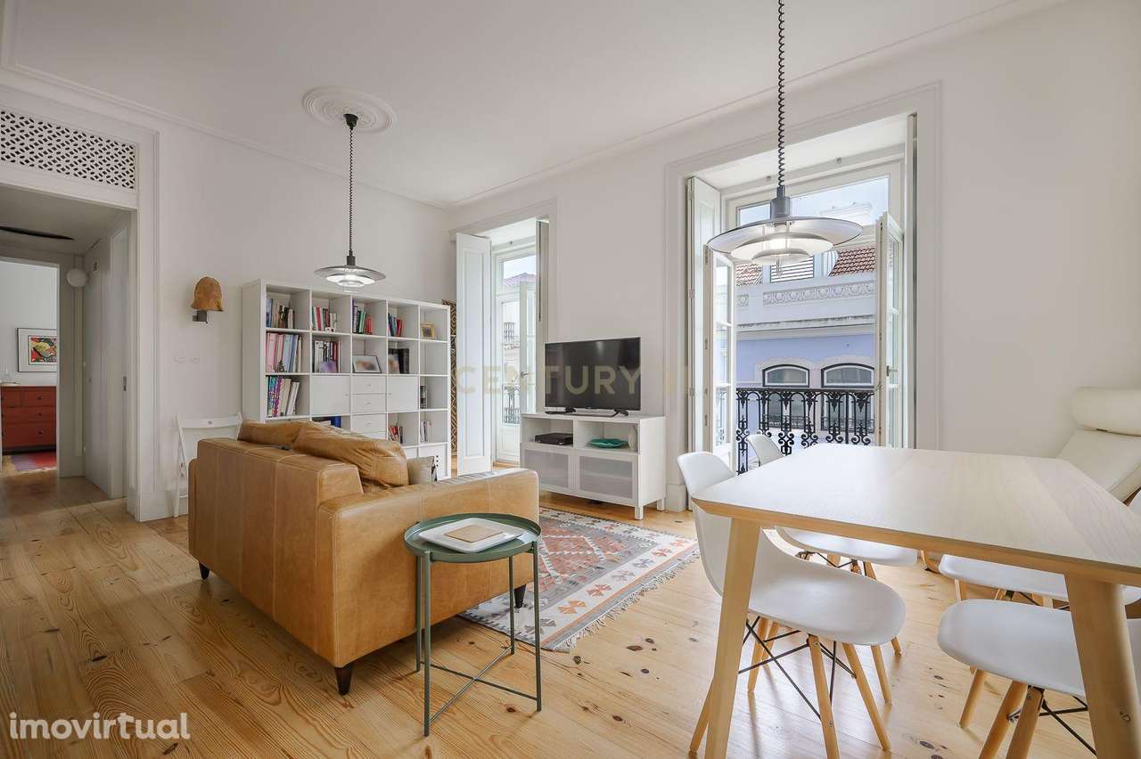 Apartamento de Luxo com Varanda a Sul, Vista Rio e Elevador - Grande imagem: 3/26