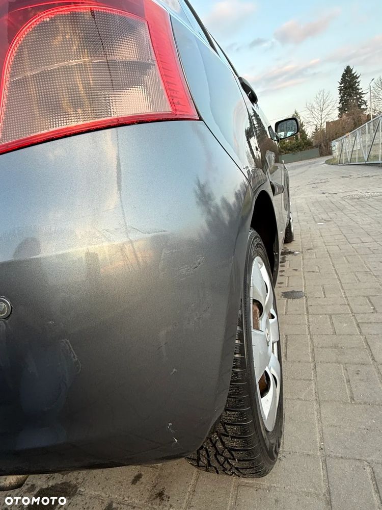 Toyota Yaris 1.3 Terra - 7