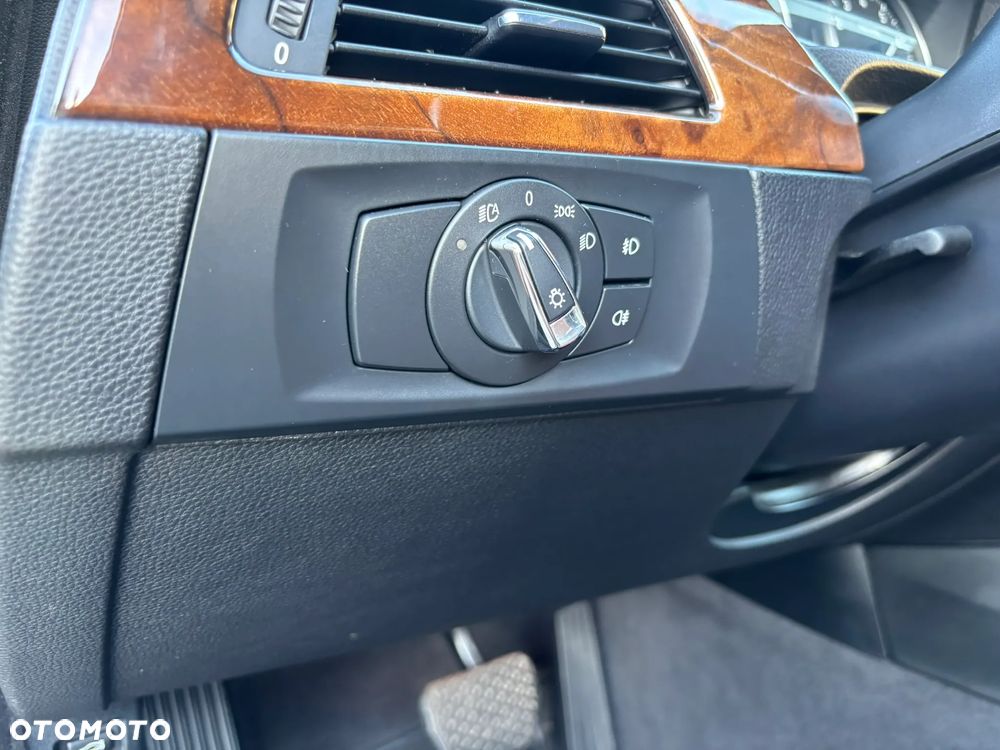 BMW Seria 3 - 16