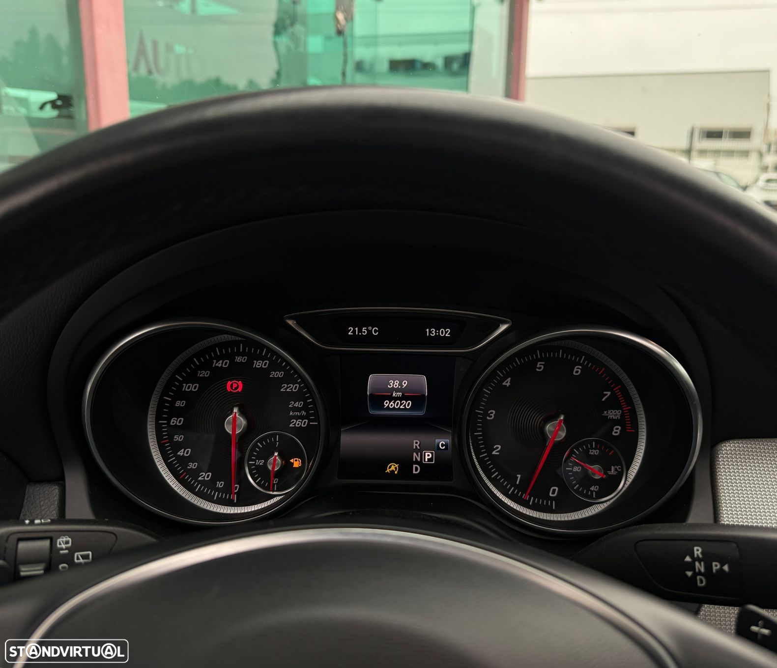 Mercedes-Benz GLA 180 Urban Aut. - 10
