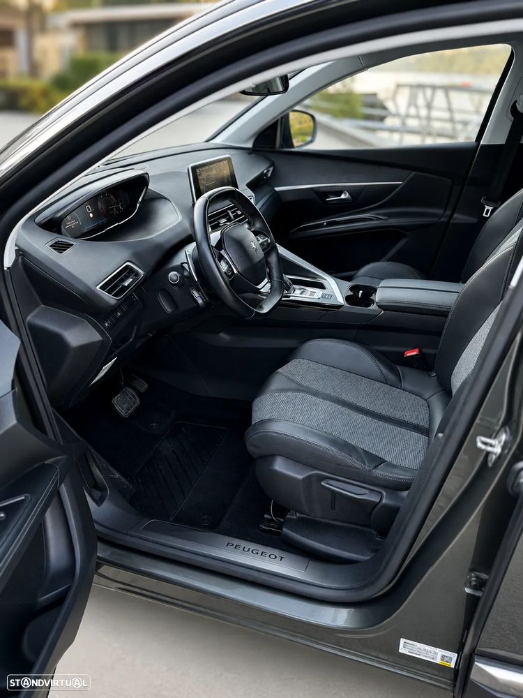 Peugeot 5008 - 9