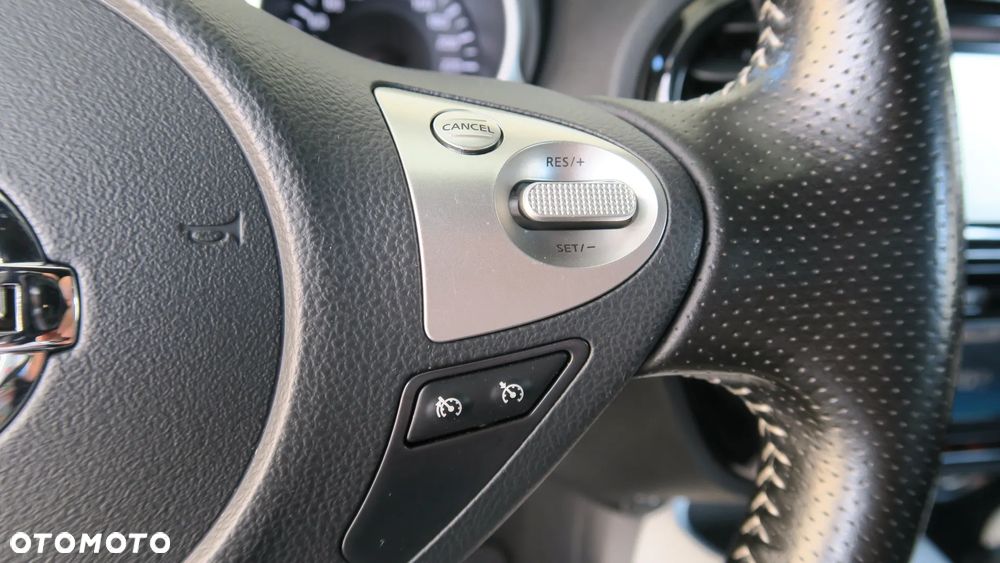Nissan Juke 1.6 Xtronic Tekna - 29