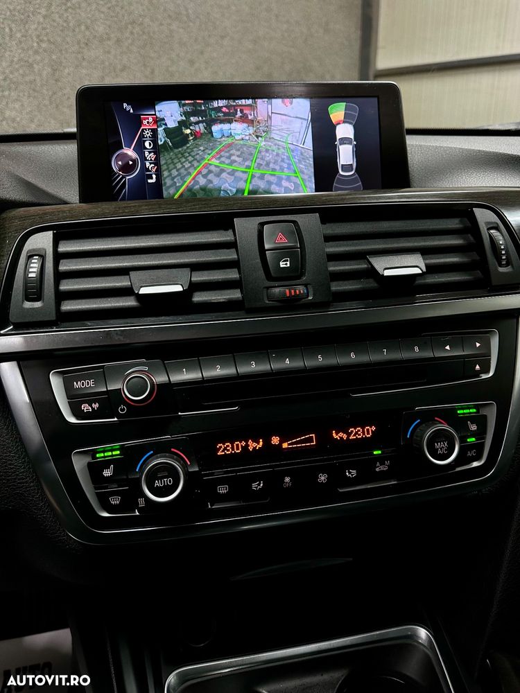 BMW Seria 3 320d Aut. Modern Line - 11