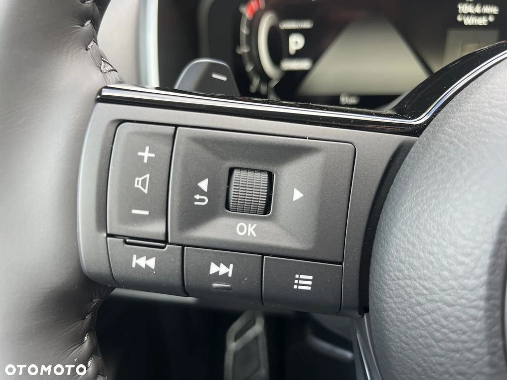 Nissan Qashqai 1.3 DIG-T MHEV N-Connecta Xtronic - 24