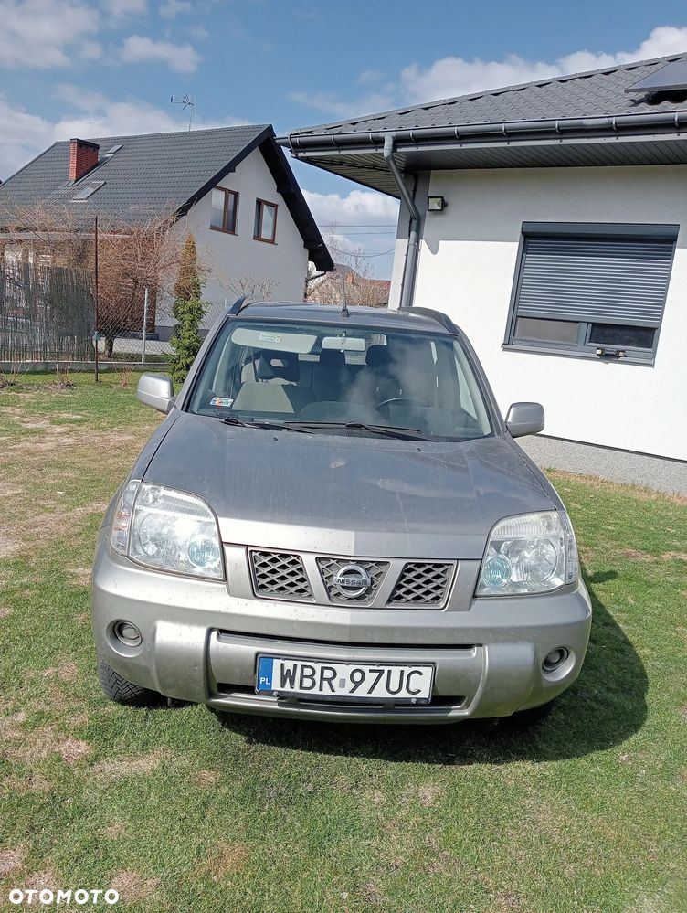 Nissan X-Trail - 8