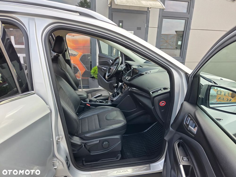 Ford Kuga 2.0 TDCi 2x4 Titanium - 13