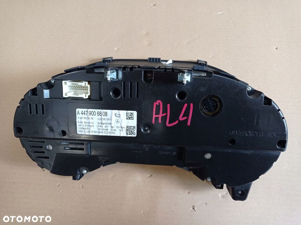 LICZNIK ZEGARY MERCEDES VITO 14- 447 A4479006808 4479006808 EU - 2