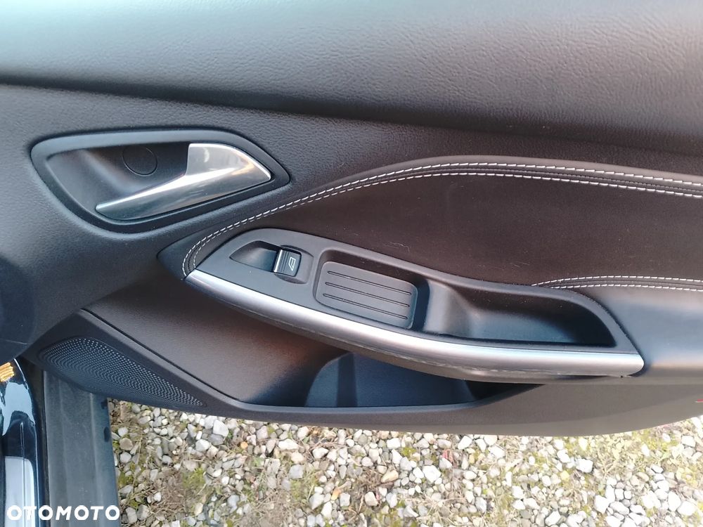 Ford Focus 1.6 EcoBoost Start-Stopp-System Champions Edition - 26
