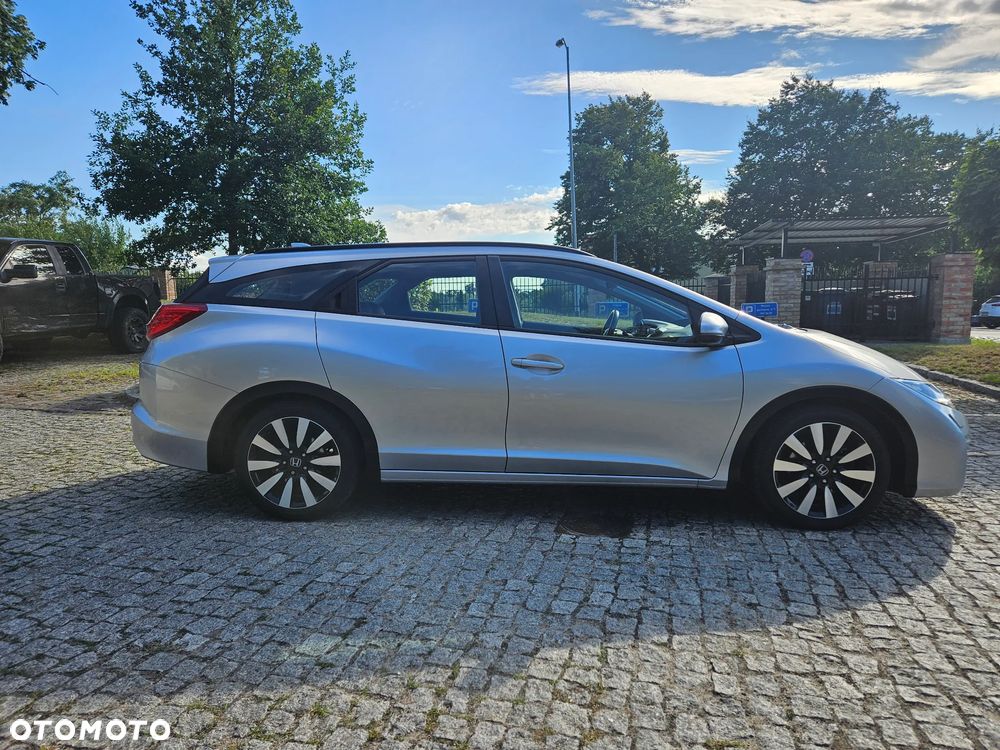 Honda Civic 1.8 Elegance (ADAS) - 8