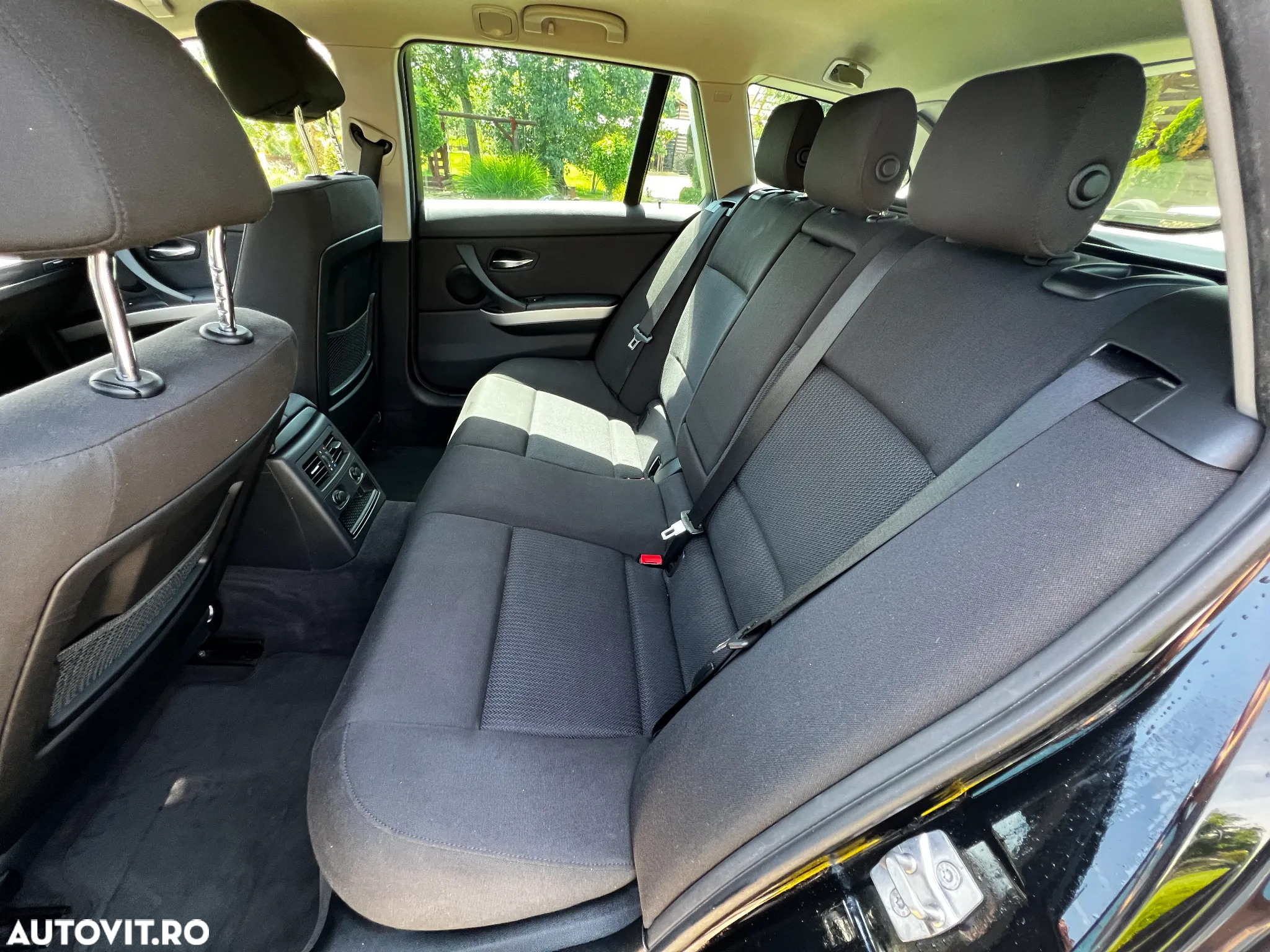 BMW Seria 3 320d DPF Touring - 27