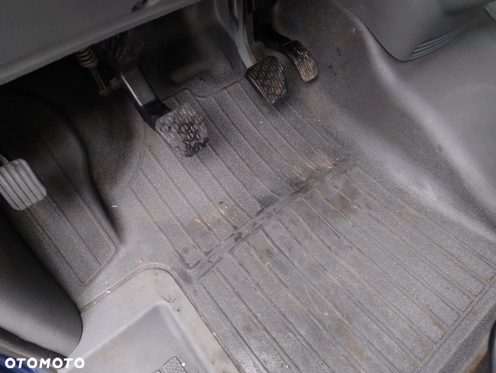 Mercedes-Benz VITO 111 CDI (110KM) 6-BIEGÓW (L2H1) LONG STAN IDEALNY 100% BEZWYPADKOWY 100% SERWIS KM NIE MA RDZY ! ! ! - 19