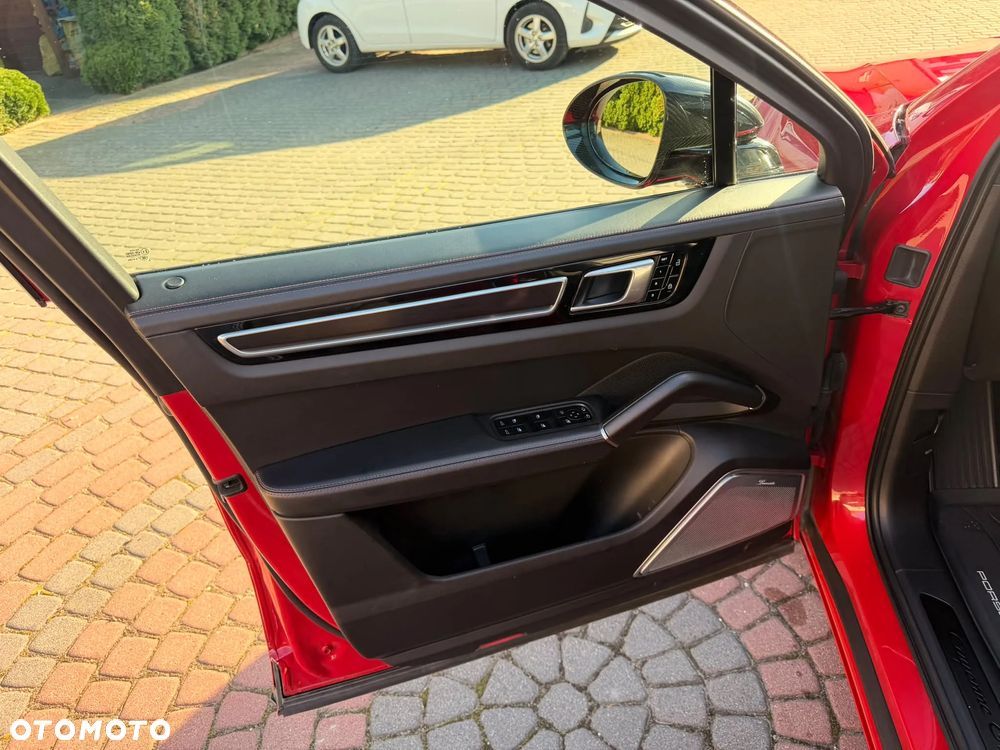 Porsche Cayenne GTS - 23