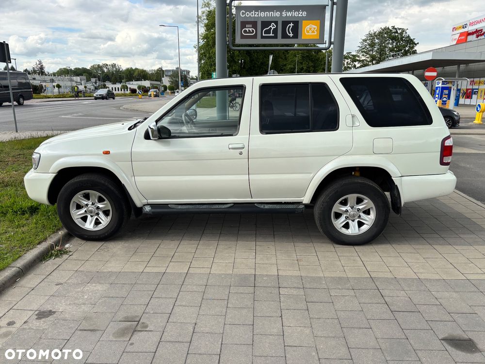 Nissan Pathfinder - 17