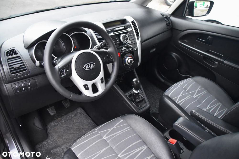 Kia Venga 1.6 CVVT Spirit - 6