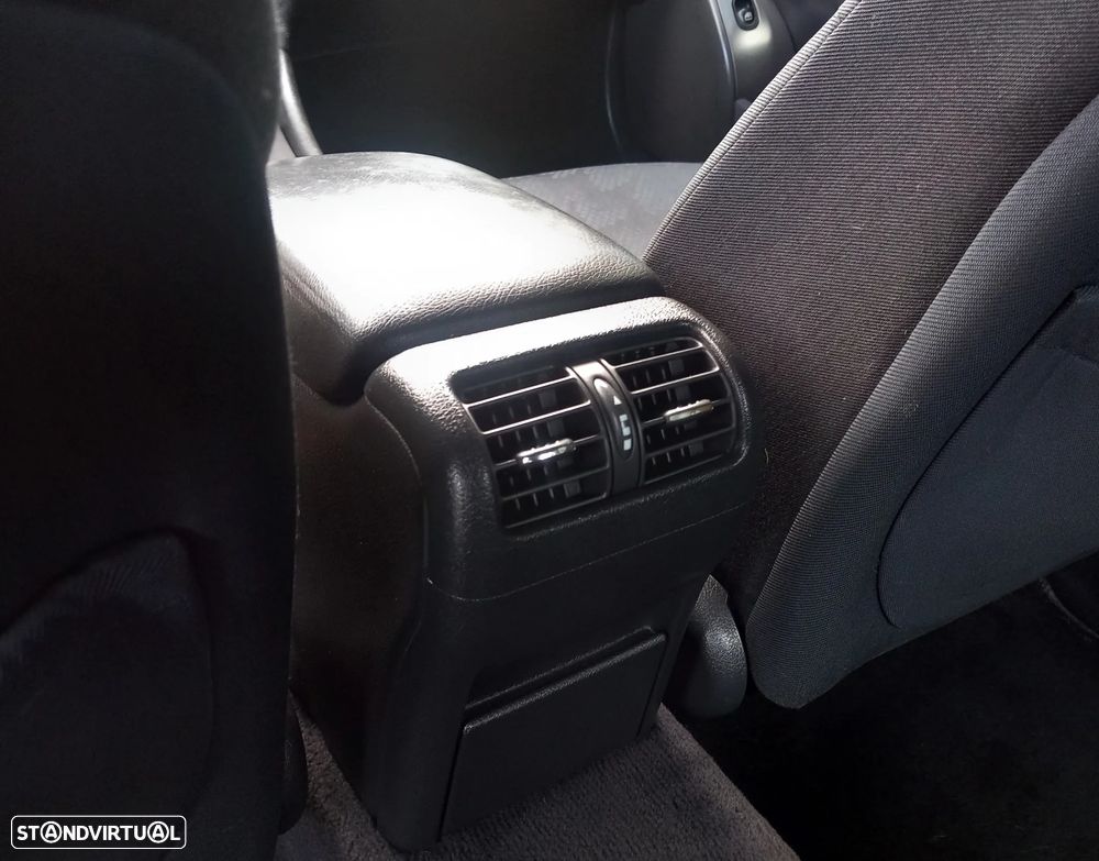 Mercedes-Benz C 220 - 25