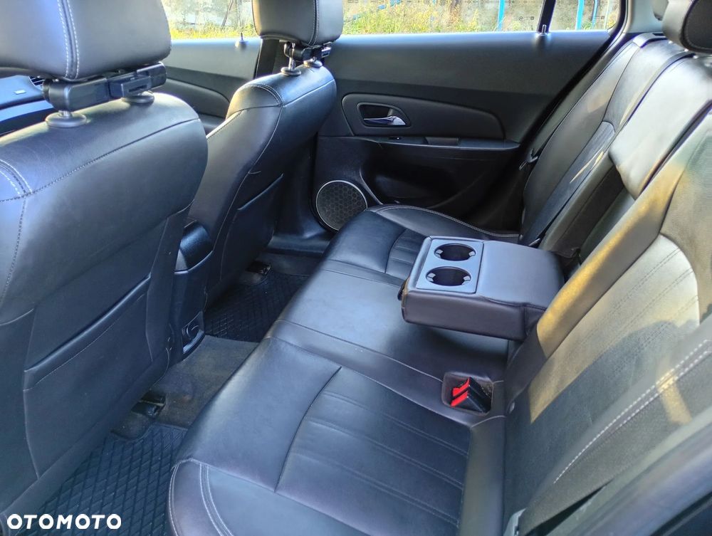 Chevrolet Cruze - 10