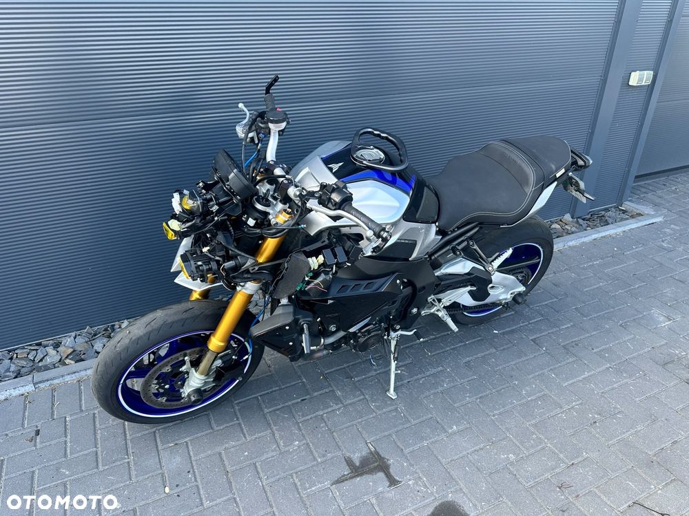 Yamaha MT - 1