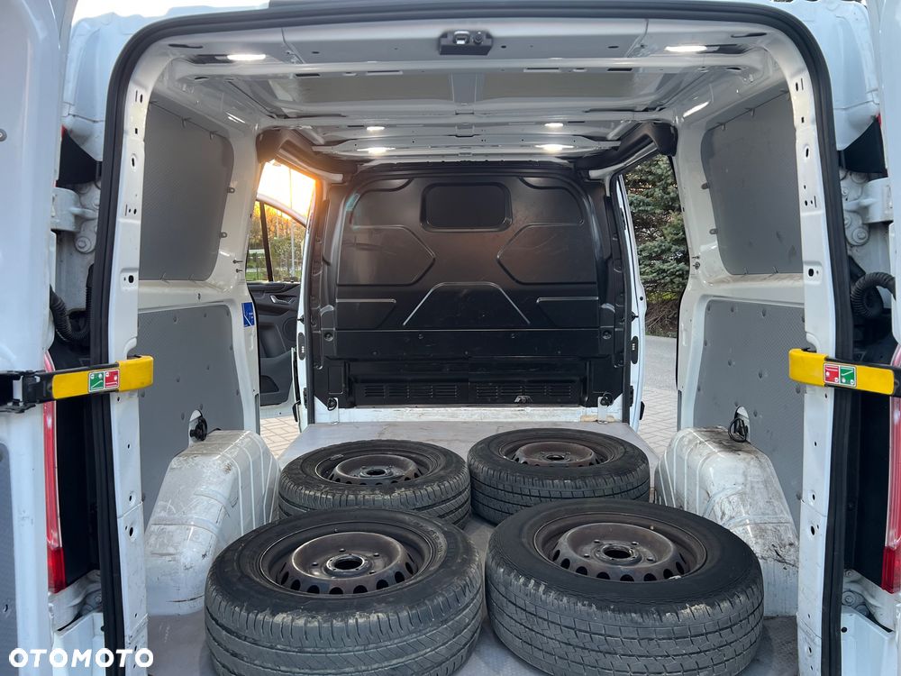 Ford Transit Custom - 14