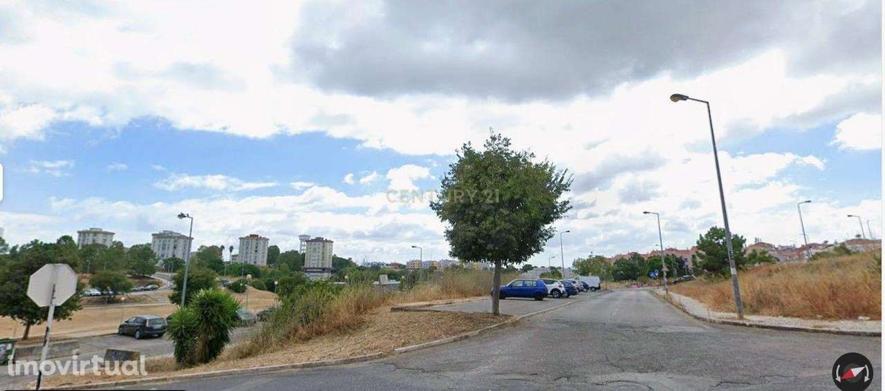 Lote terreno com área total 873,20 m2  para construção de 8 moradias - Grande imagem: 5/10