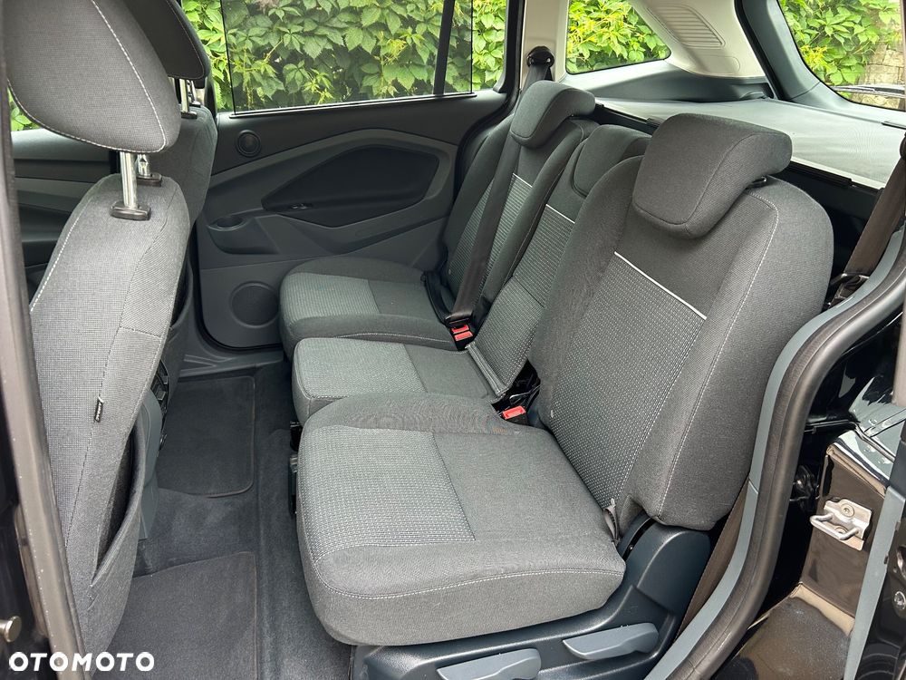 Ford Grand C-MAX 1.6 EcoBoost Titanium - 24