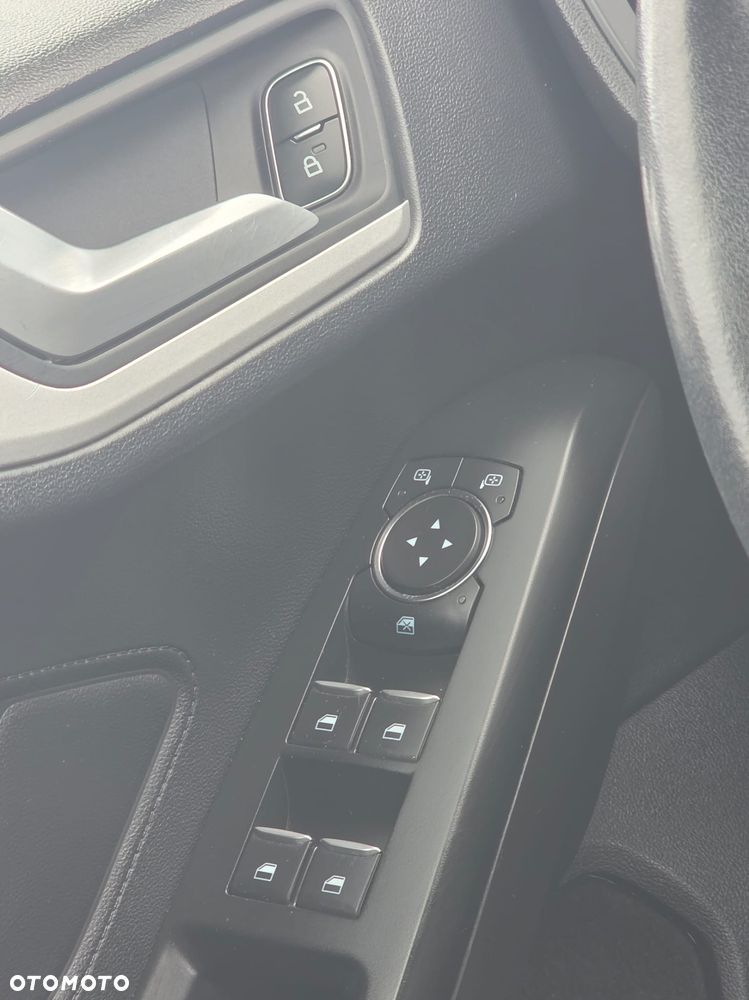 Ford Focus 1.5 EcoBlue Connected - 17