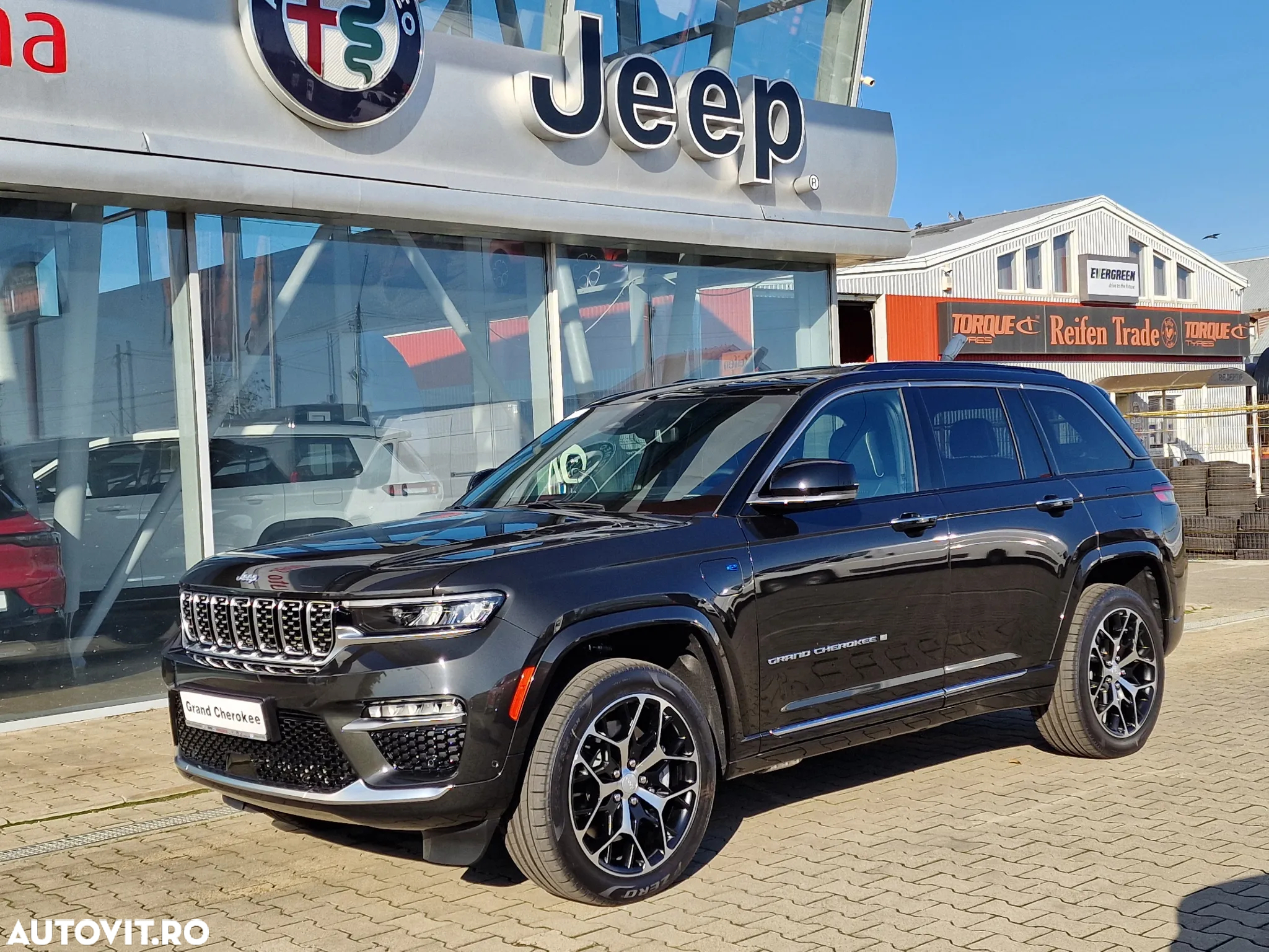 Jeep Grand Cherokee - 2