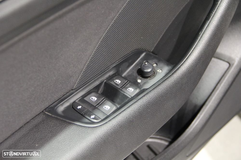 Audi A3 Limousine 1.6 TDI Design - 6