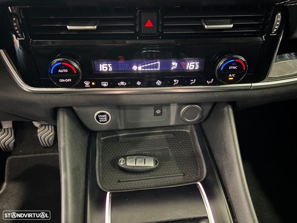 Nissan Qashqai 1.3 DIG-T N-Connecta - 16