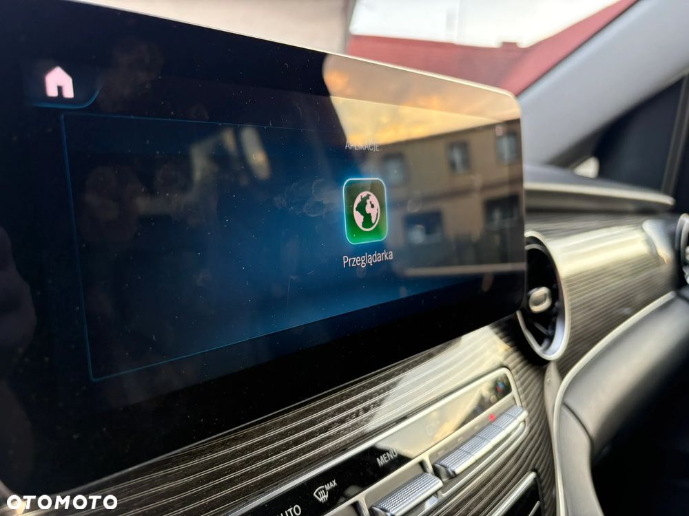Mercedes-Benz Klasa V 300 d kompakt 9G-TRONIC Avantgarde - 28