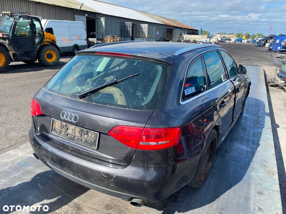 233 / Audi A4 B8 / Na Części / - 2