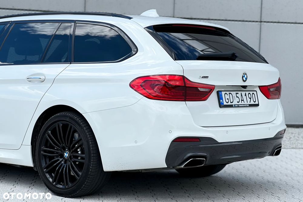 BMW Seria 5 520d xDrive M Sport sport - 9