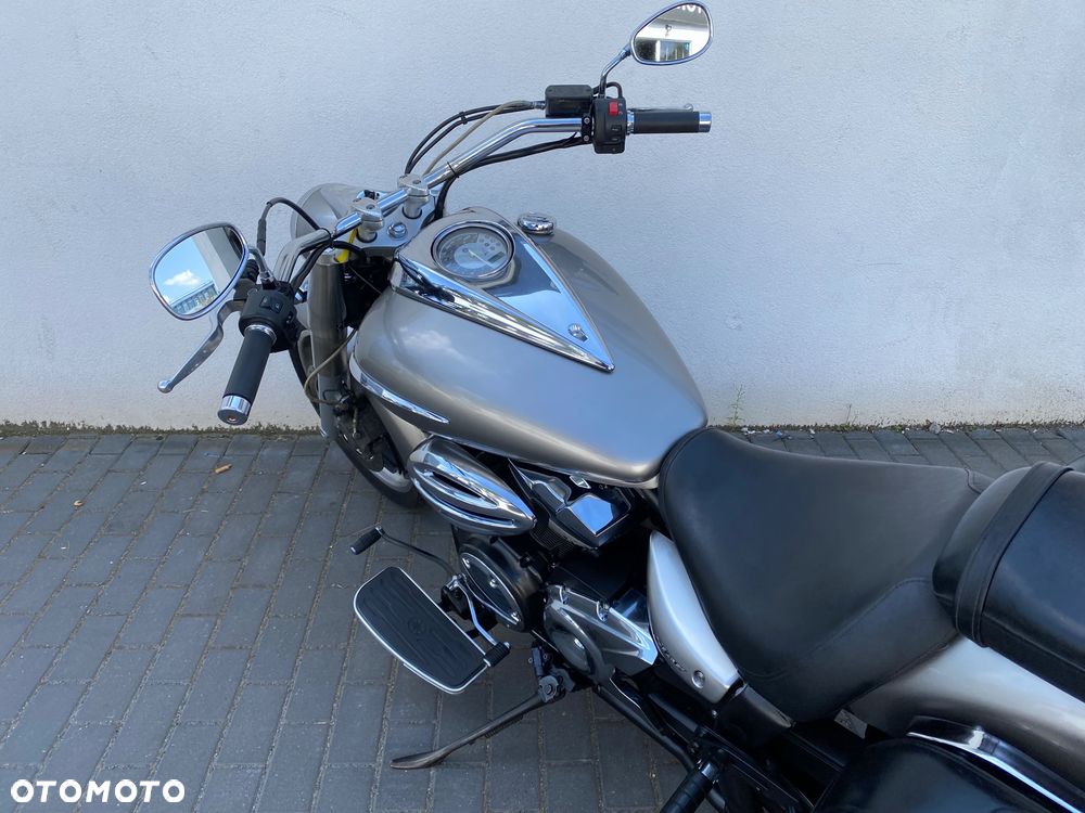 Yamaha XVS - 8