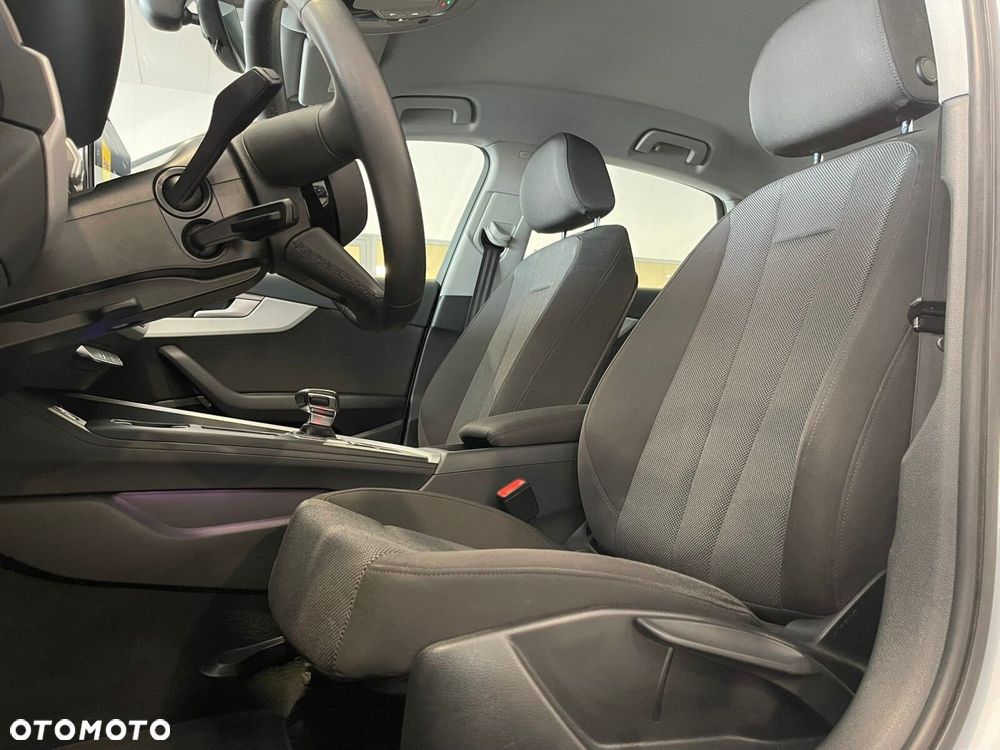 Audi A4 Limousine 35 TFSI mHEV S tronic - 10