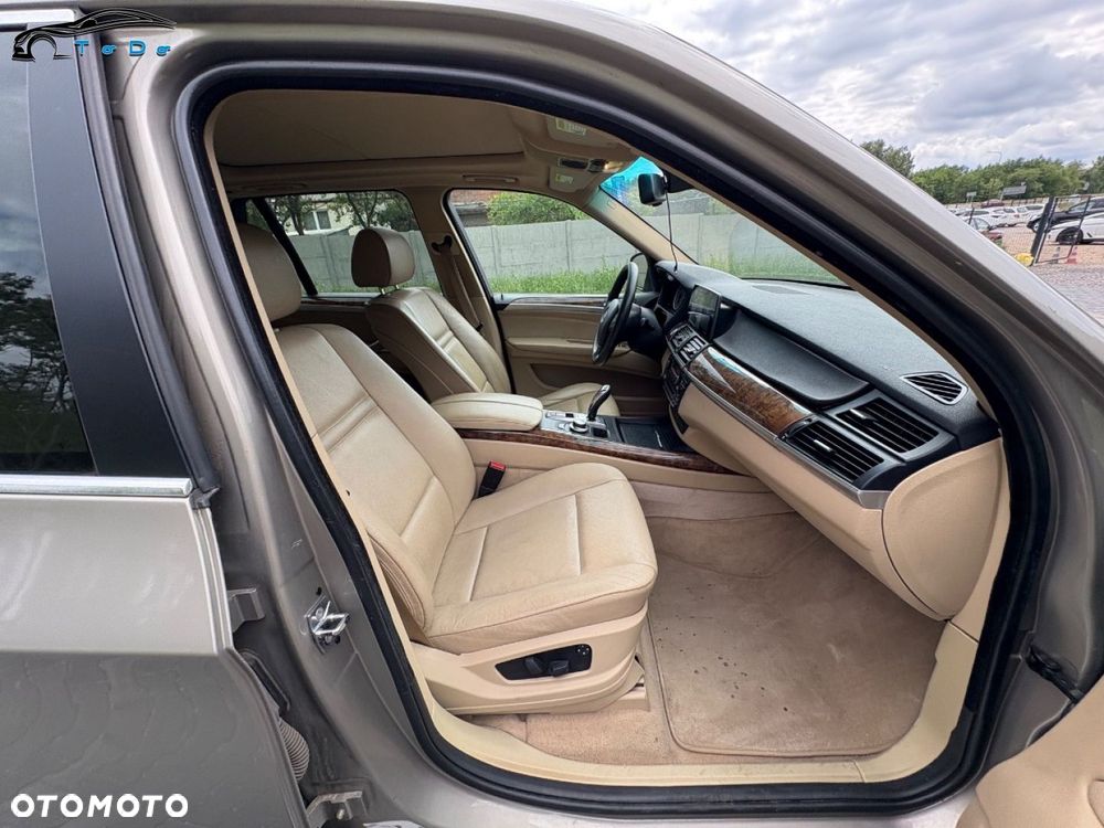 BMW X5 xDrive48i Edition 10 Jahre - 32