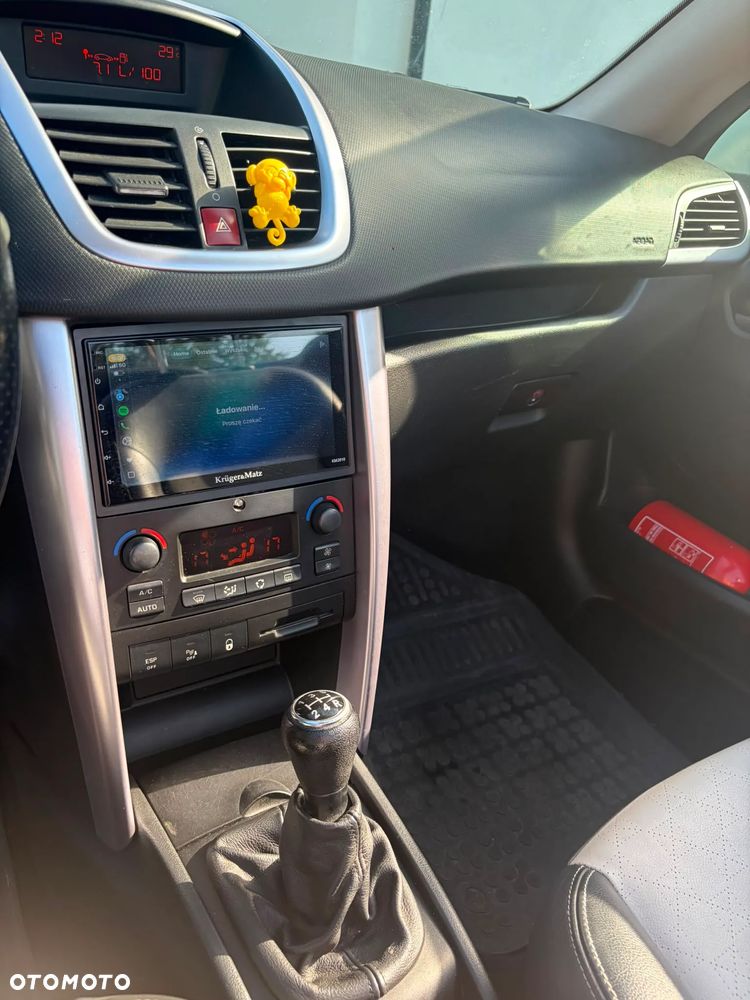 Peugeot 207 CC 1.6 HDi Premium - 11