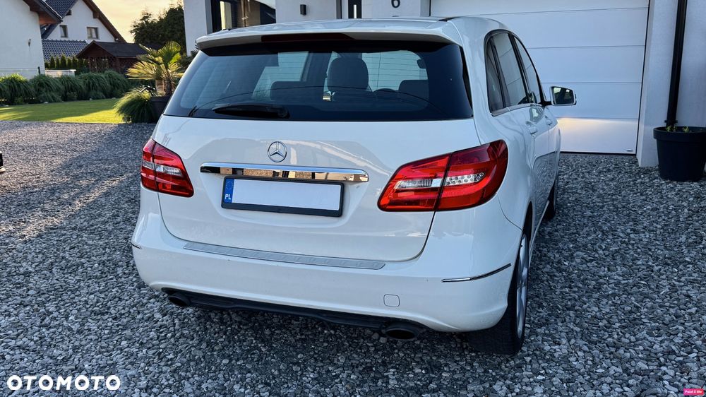 Mercedes-Benz Klasa B 180 BlueEFFICIENCY Edition - 14