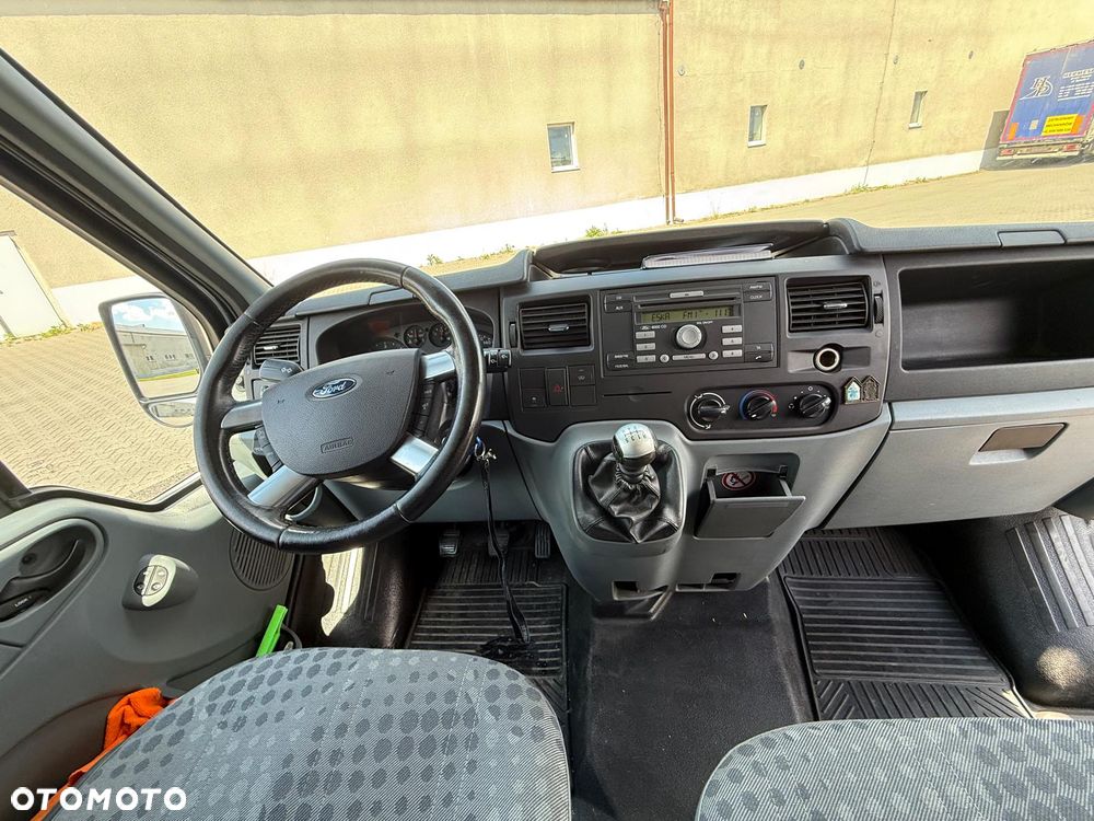 Ford TRANSIT - 12