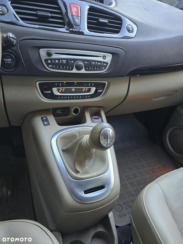 Renault Scenic - 19