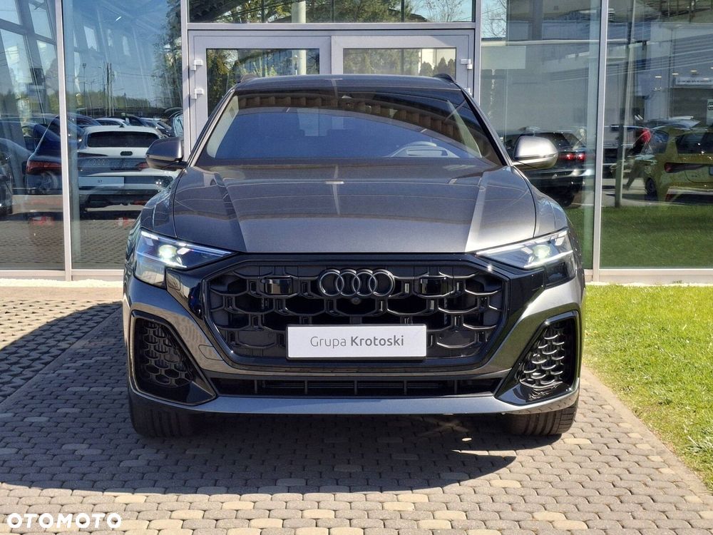 Audi Q8 - 8